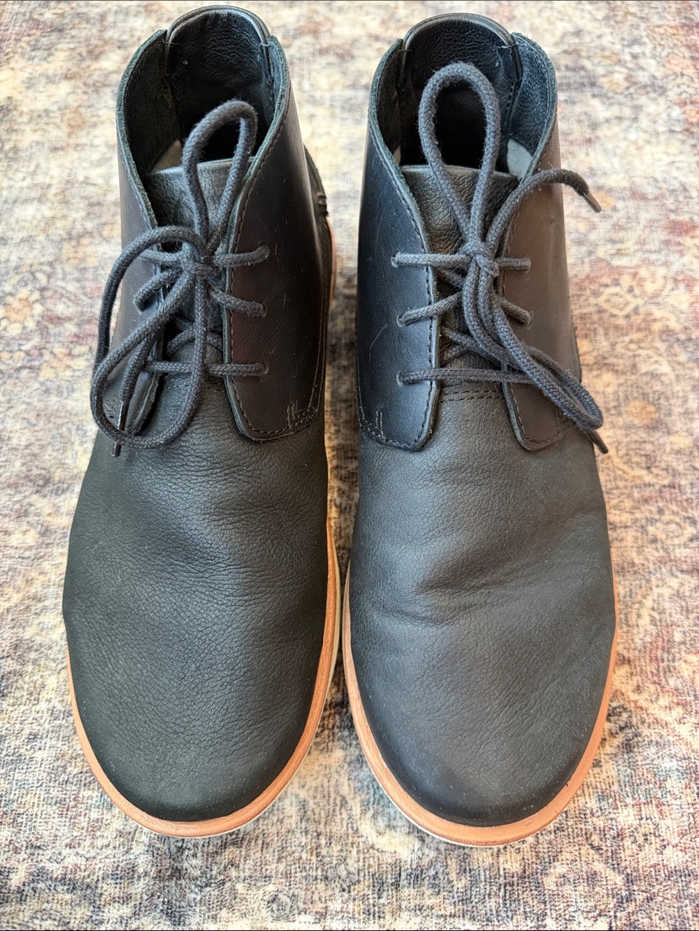 Olukai Men’s Leather Boots, size 9